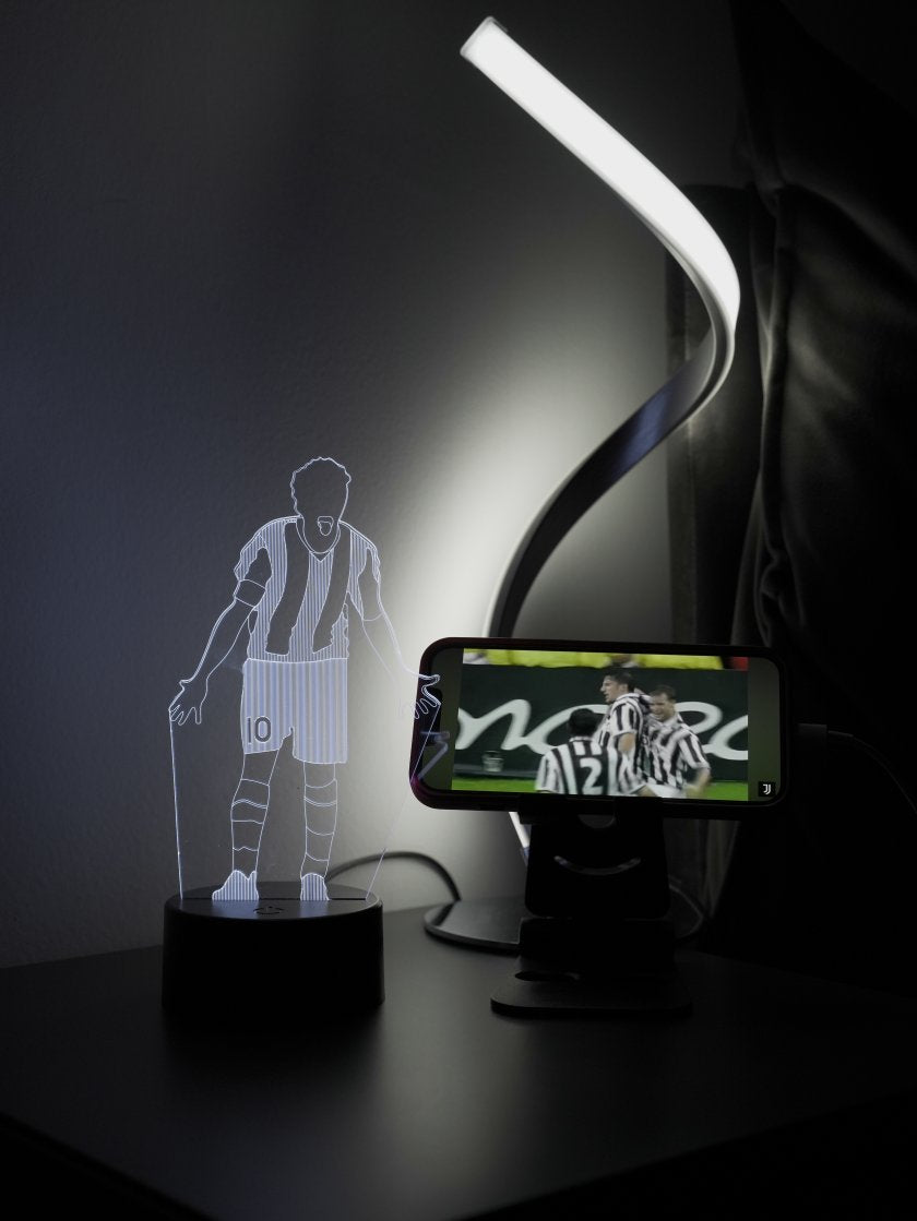 Football LED - Lampada 3D forma Del Piero con 7 colori, 5 modalità e telecomando incluso