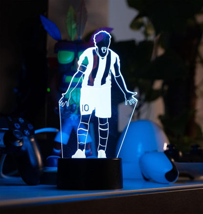 Football LED - Lampada 3D forma Del Piero con 7 colori, 5 modalità e telecomando incluso